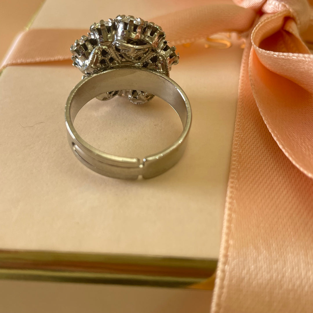 Studs and ring set