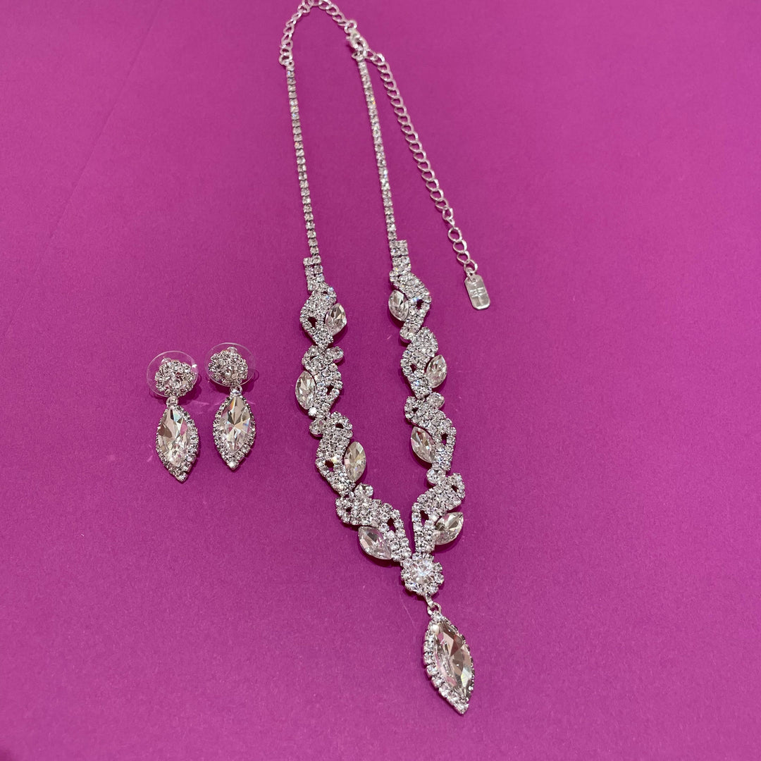 Elegant set