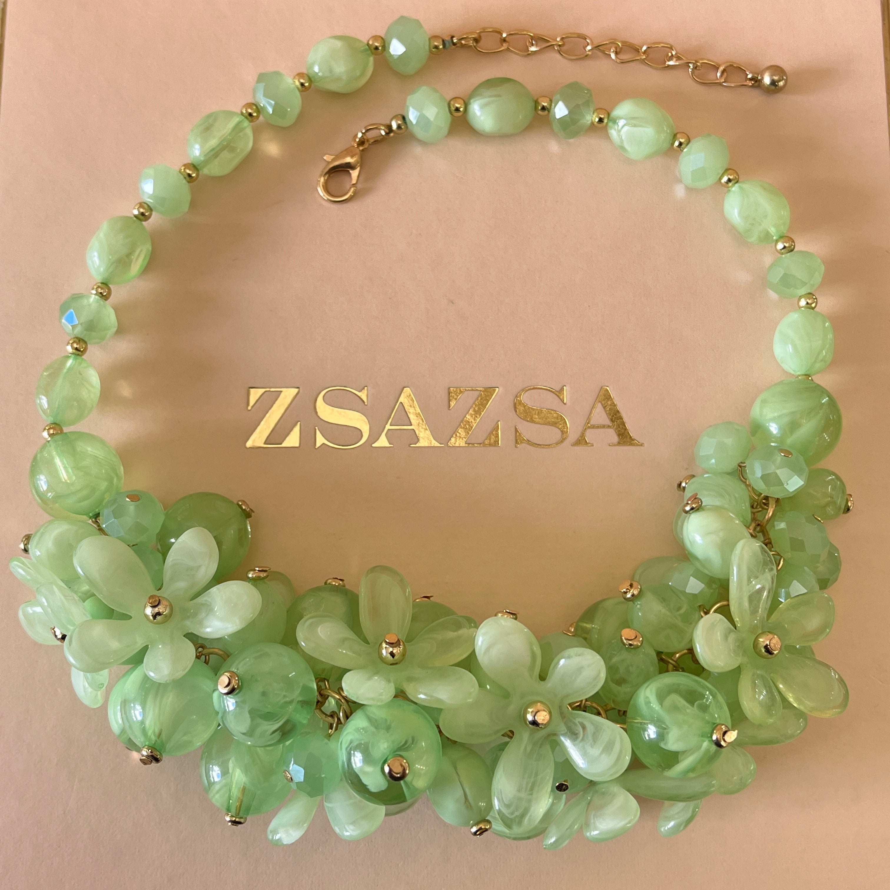 Flowers & balls necklace