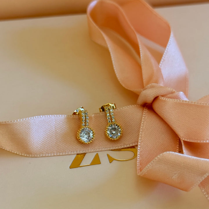 Dainty zircone gold plated earrings