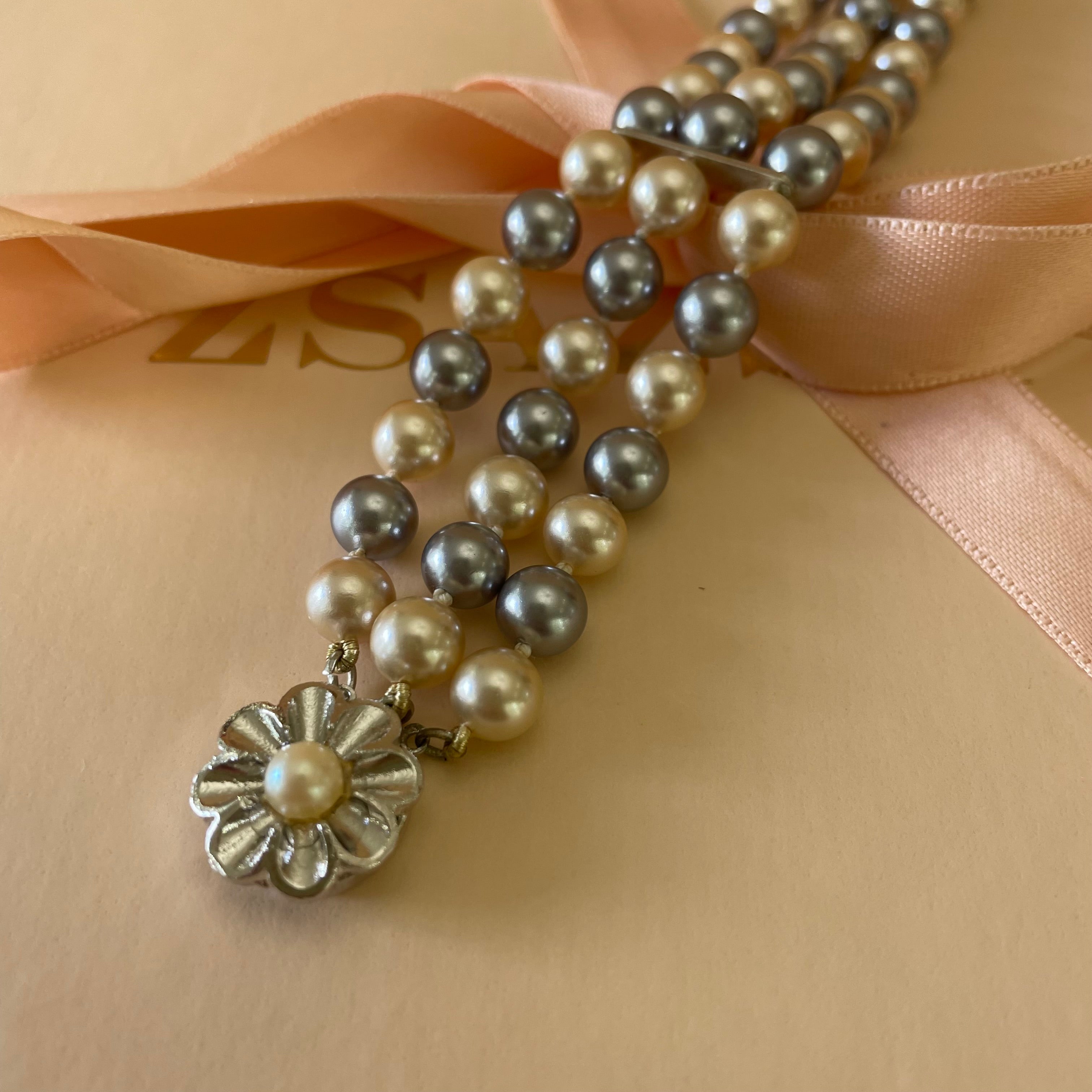 Grey & cream pearls bracelet