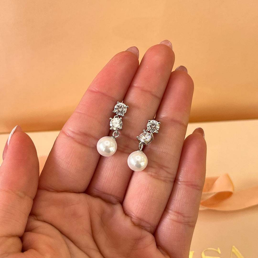 Zircone and white pearls sterling silver set