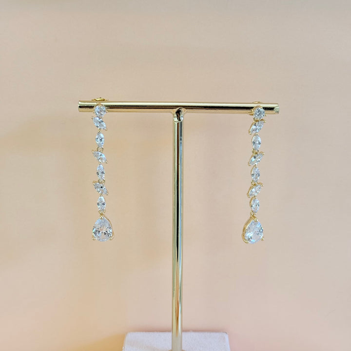 Dainty marquise and teardrop long zircone earrings