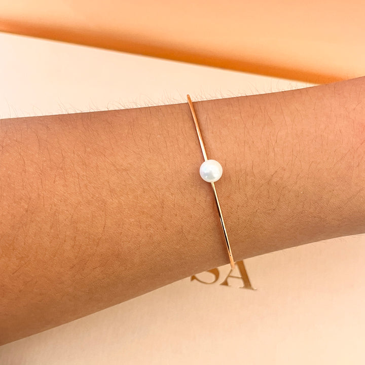 Pearl rose gold plated bangle