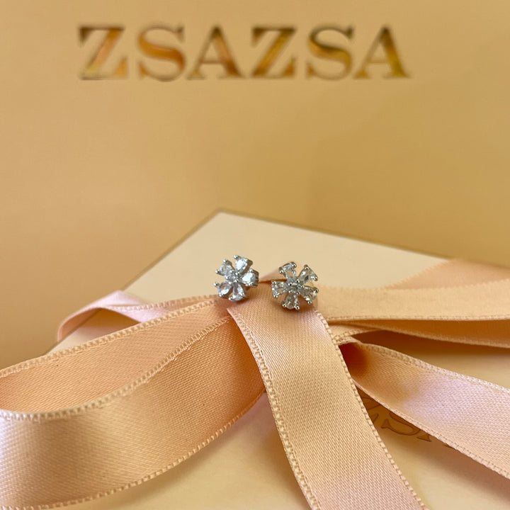 Zircone silver flower studs