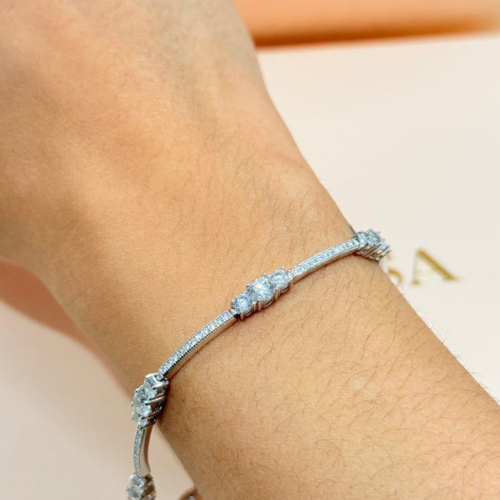 Dainty zircone sterling silver bracelet