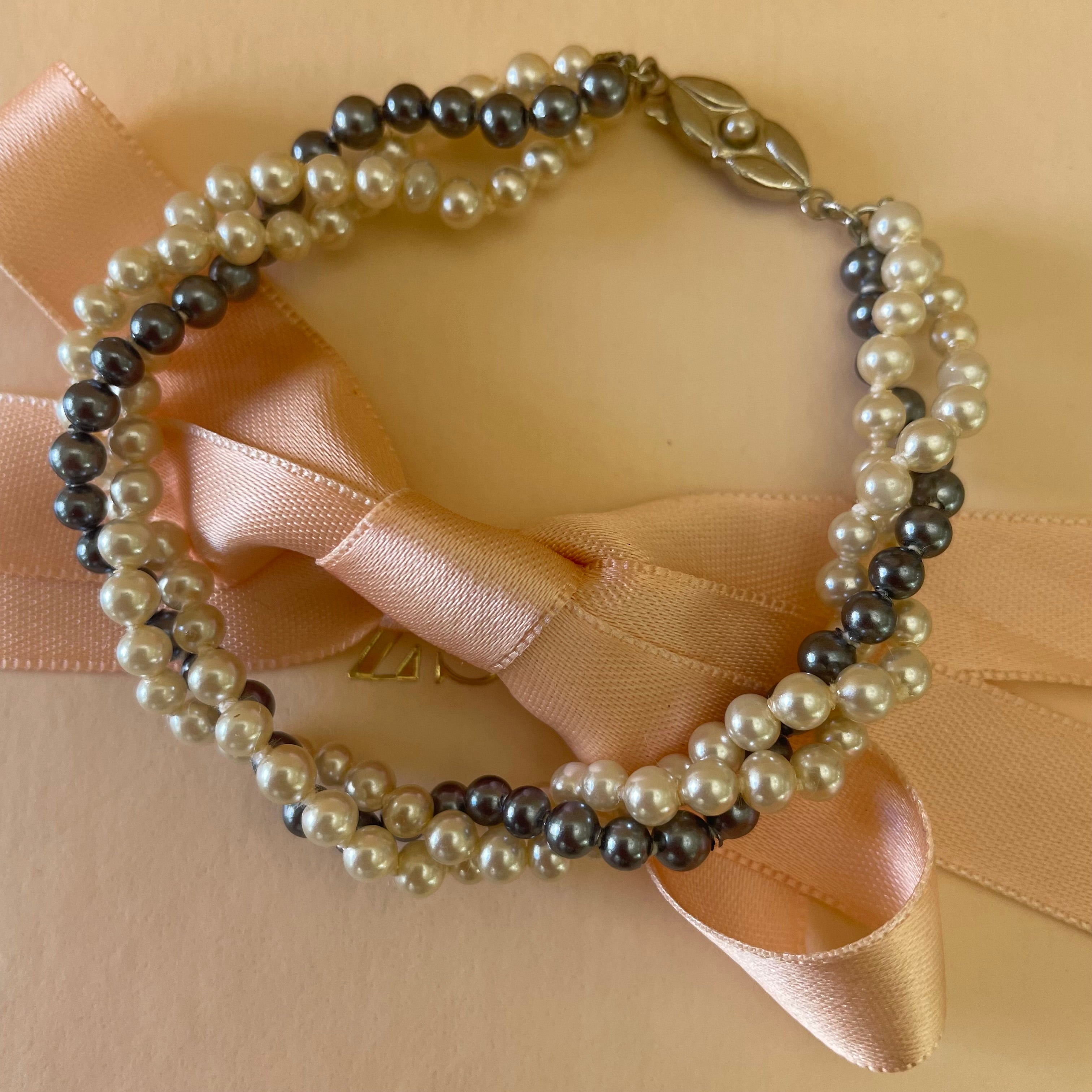 Grey & cream Mallorca pearls bracelet