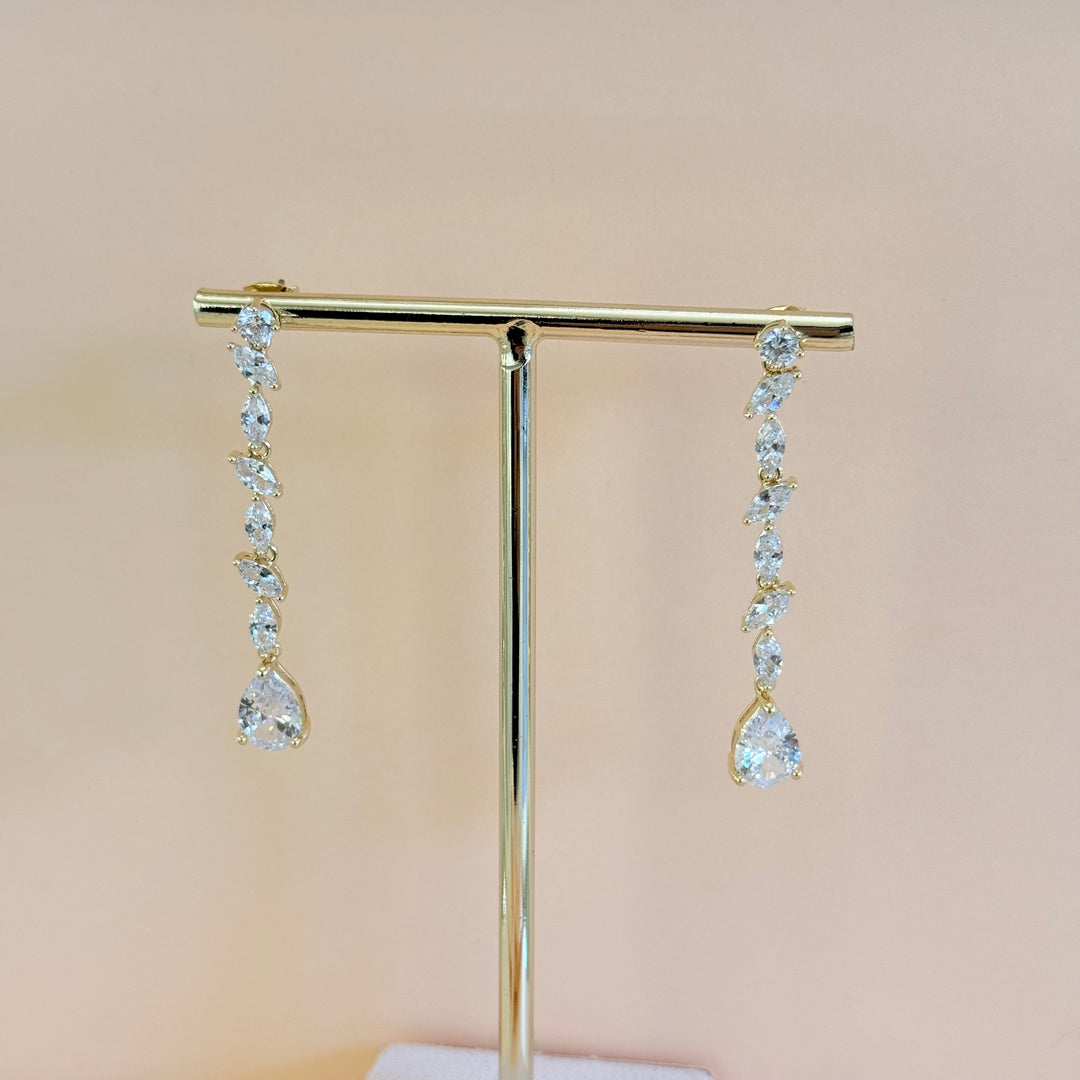 Dainty marquise and teardrop long zircone earrings