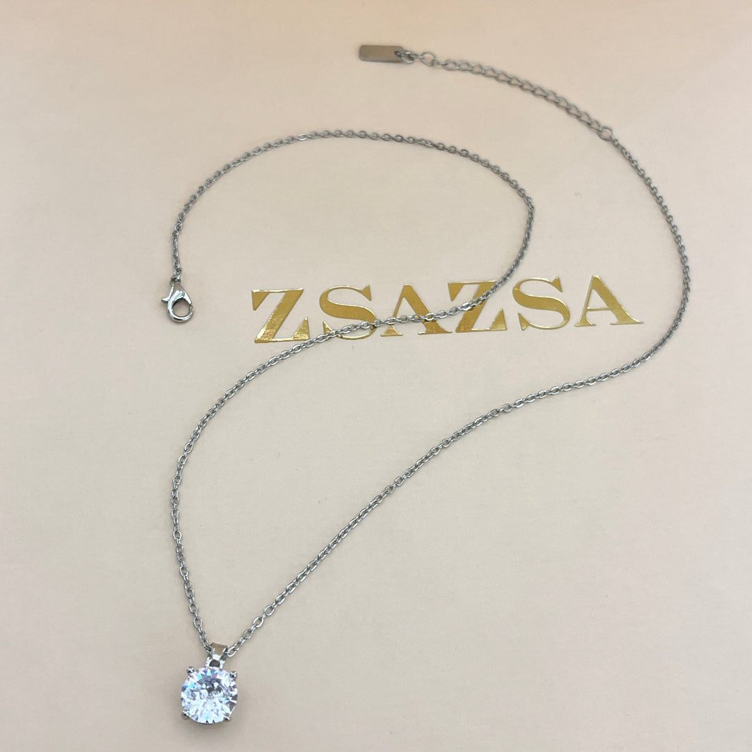 Silver solitaire zircone set
