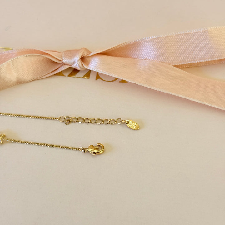 Zircone dainty flower gold plated bracelet