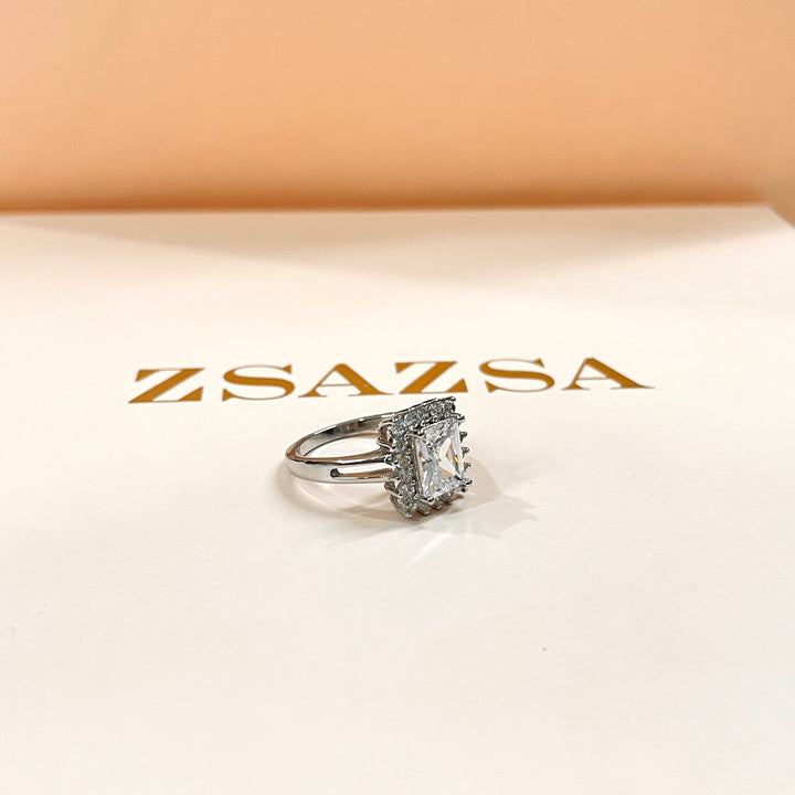 Zircone rectangular white gold plated ring