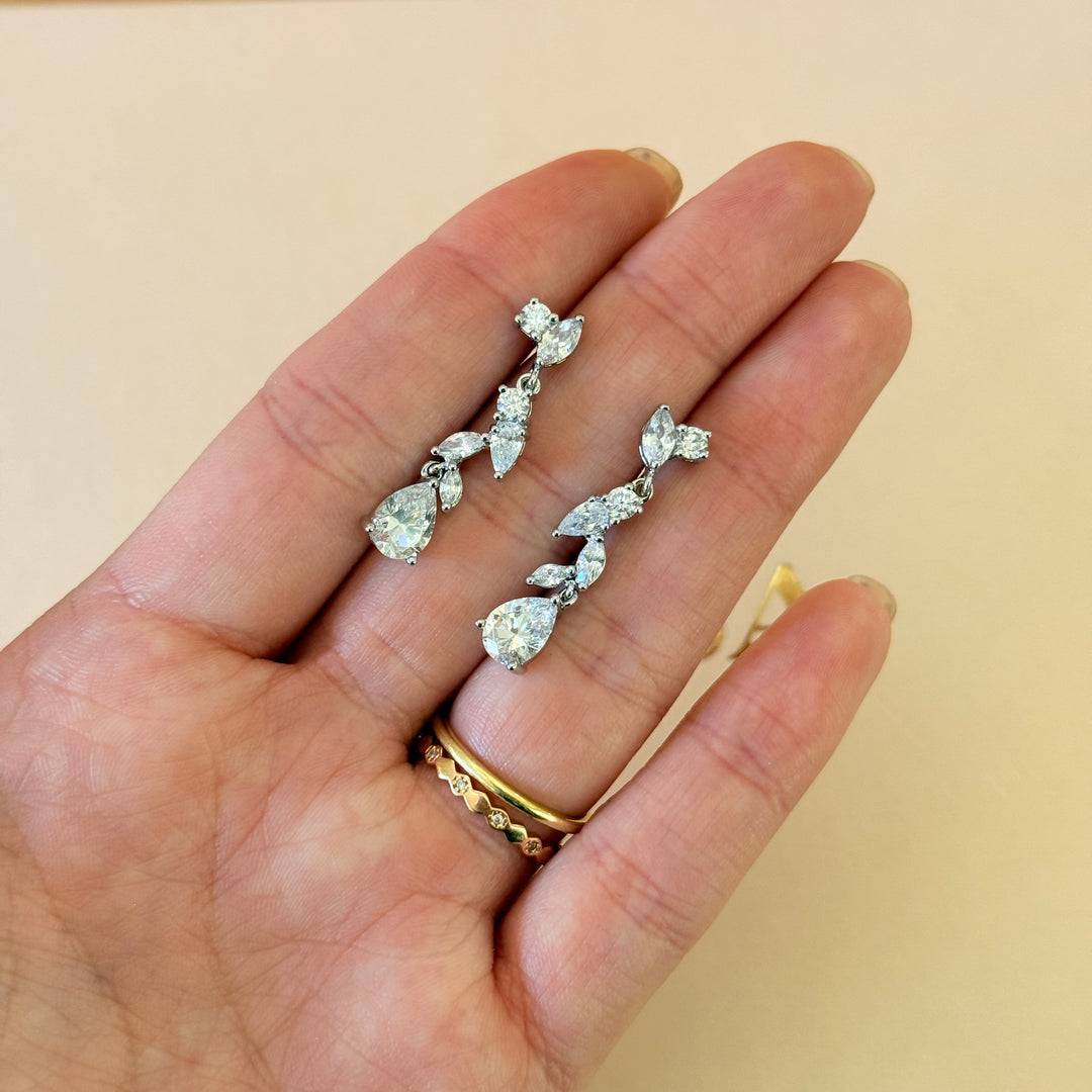 Marquise and teardrop zircone silver set