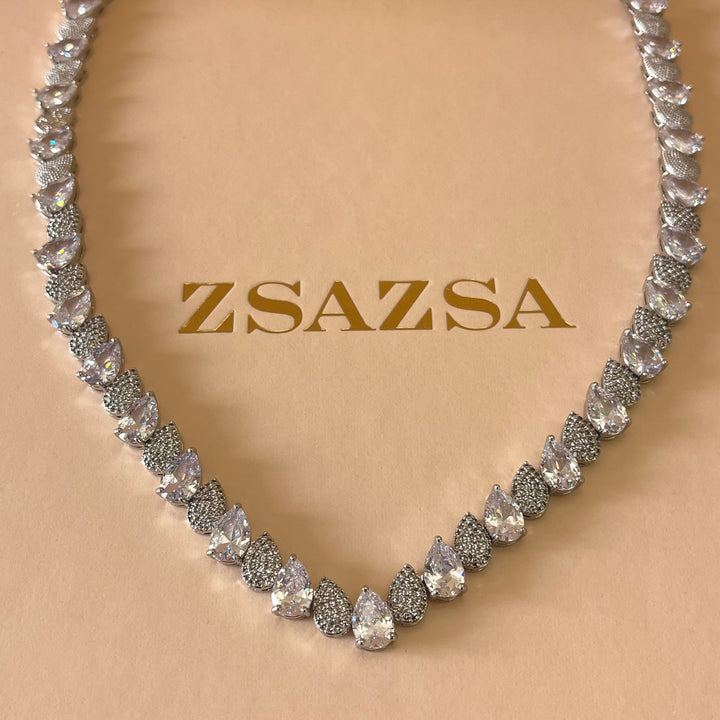 Silver zircone teardrop necklace