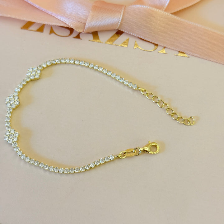 Zircone dainty flower gold plated sterling silver bracelet