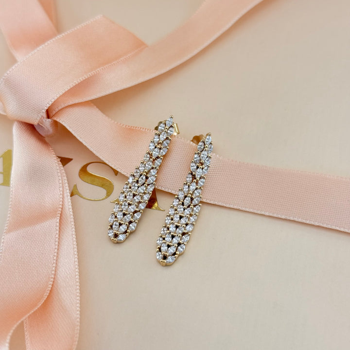 Dainty marquise zircone gold plated earrings