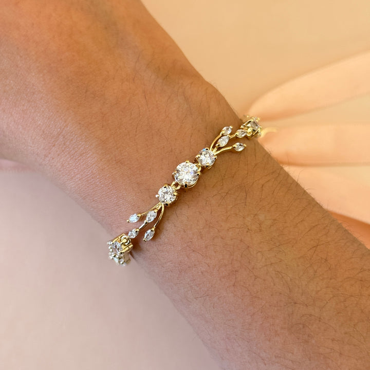 Teardrop and leaves zircone gold plated earrings and bracelet set