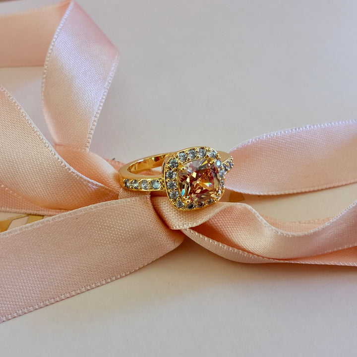 Square peach zircone gold plated ring