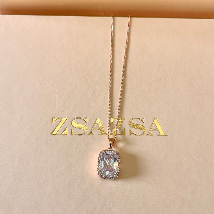 Rectangular zircone rose gold plated pendant