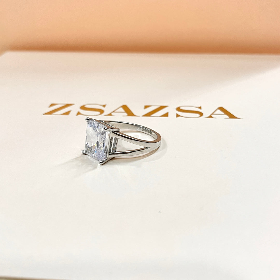 Zircone rectangular white gold plated ring