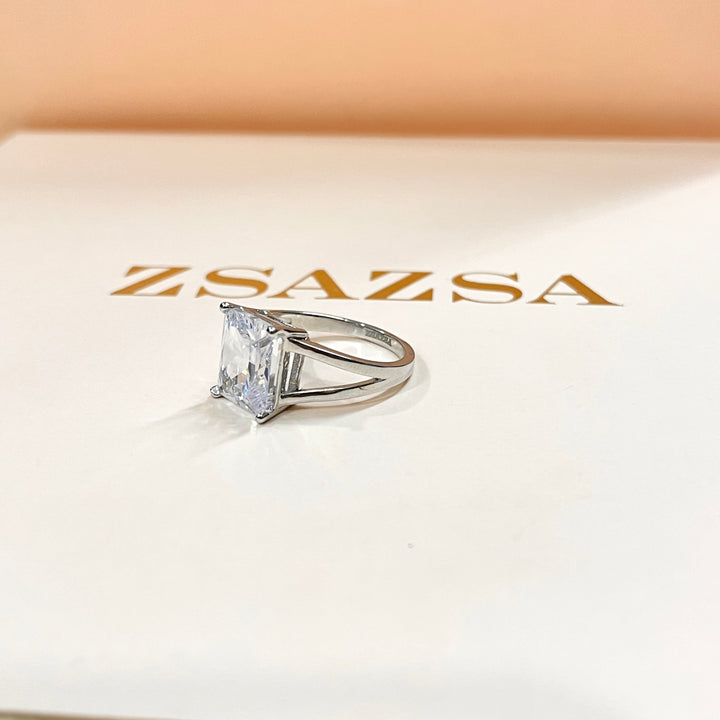 Zircone rectangular white gold plated ring