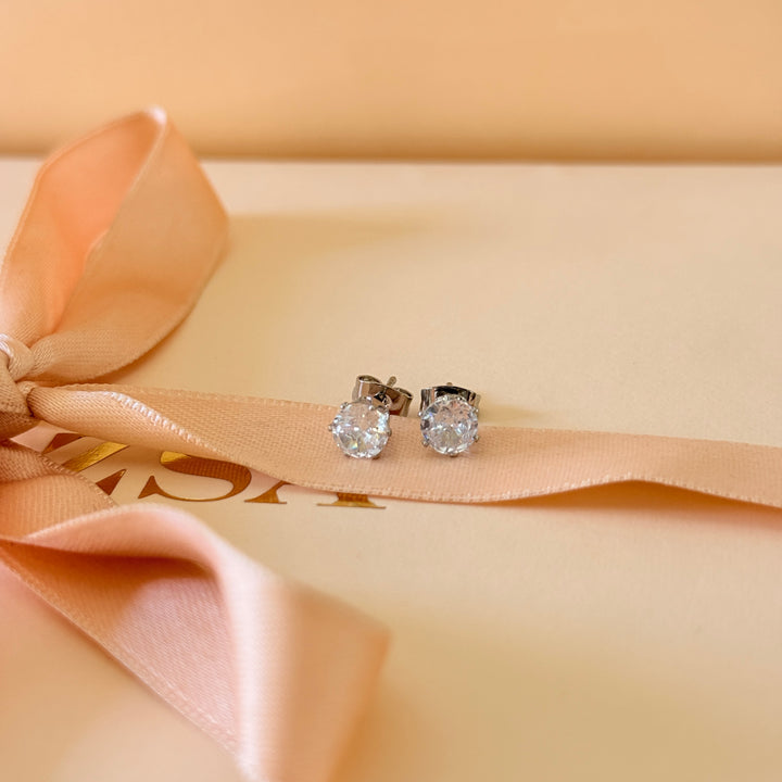 Medium solitaire zircone silver studs