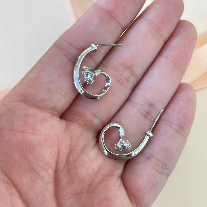 Elegant earrings