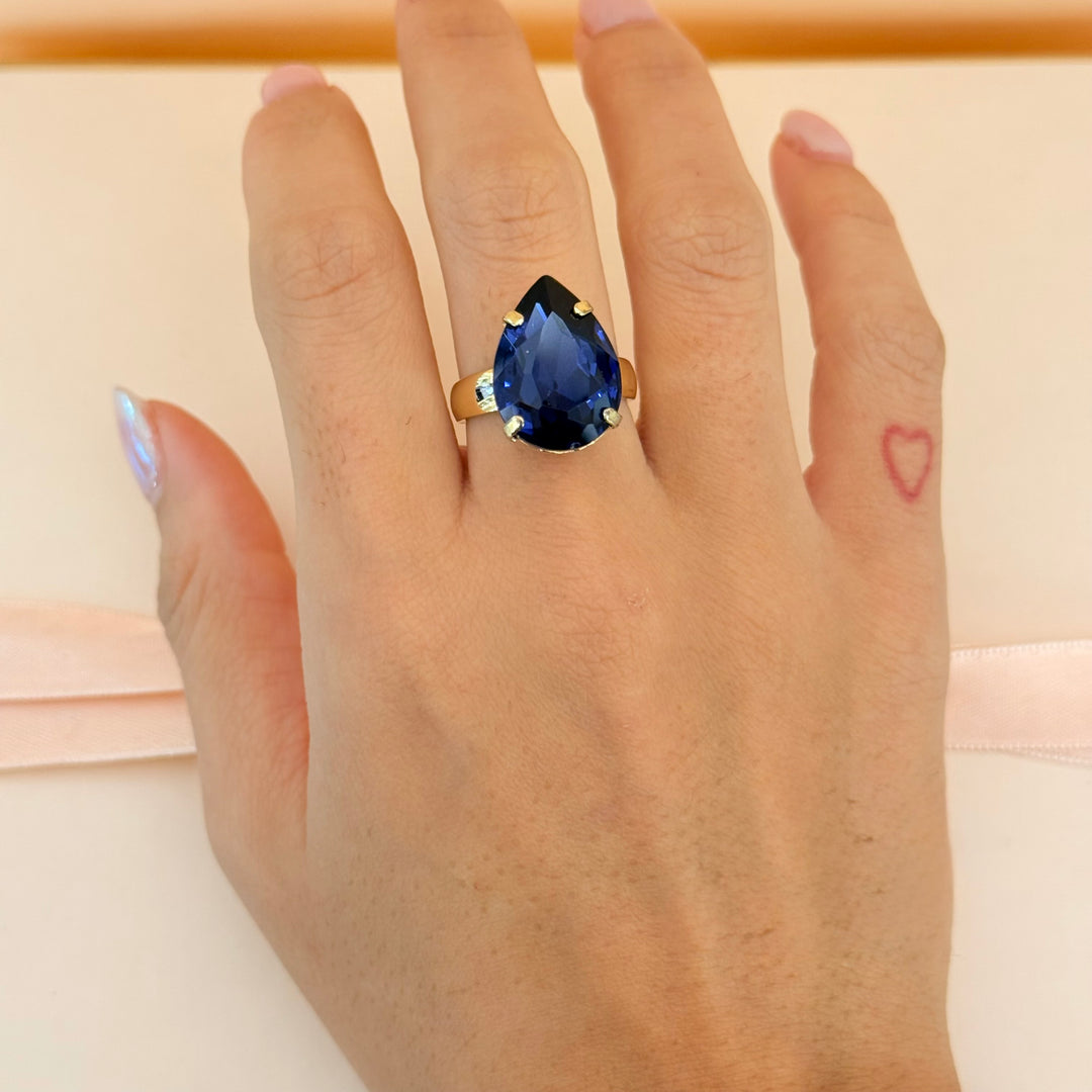 Teardrop violet Swarovski crystal earrings and ring