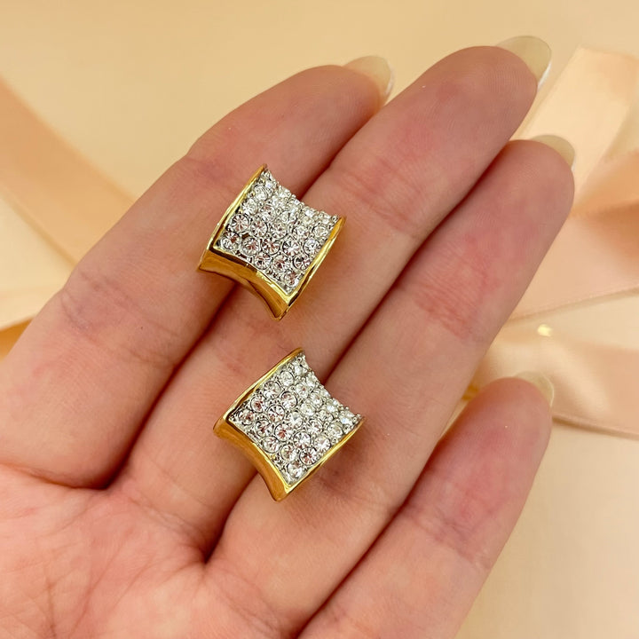 Elegant hoops