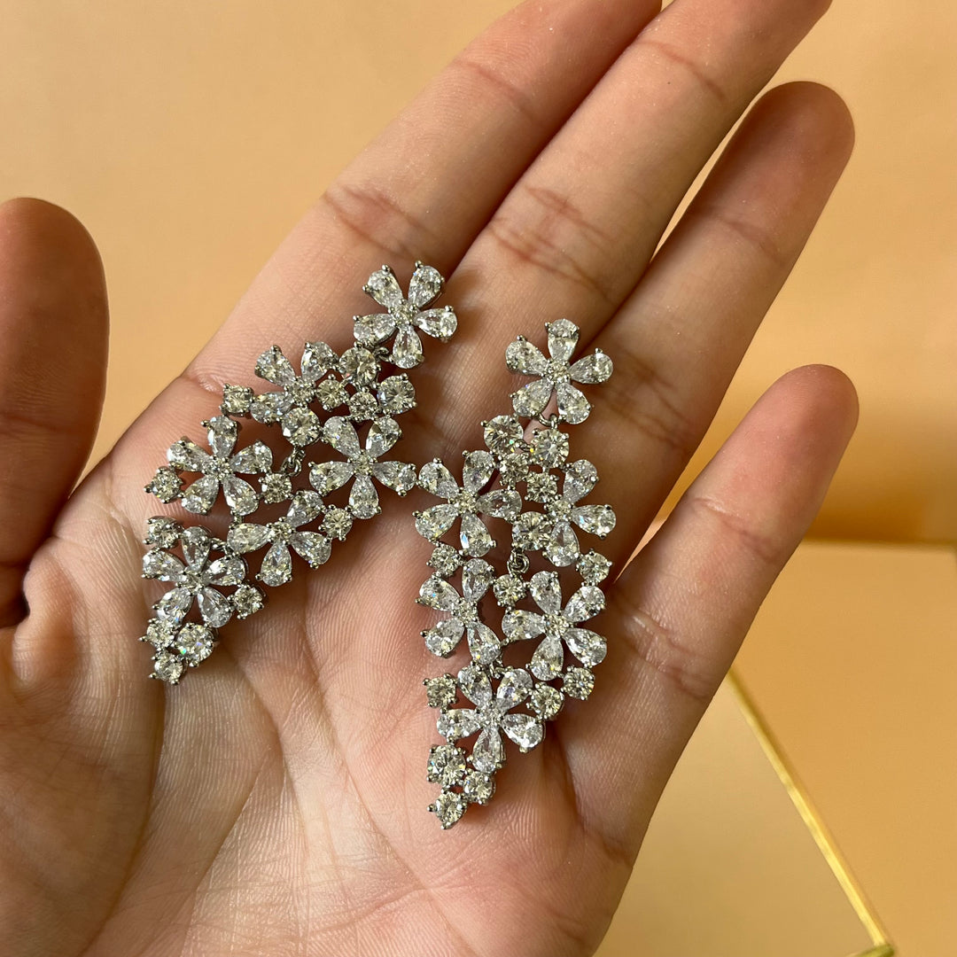 Silver zircone flowers earrings