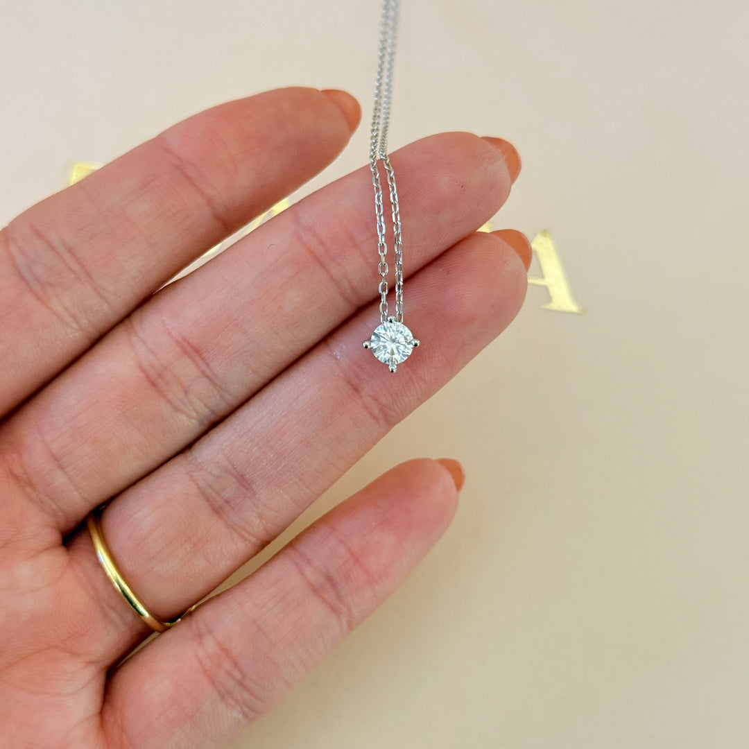 Small solitaire zircone sterling silver pendant