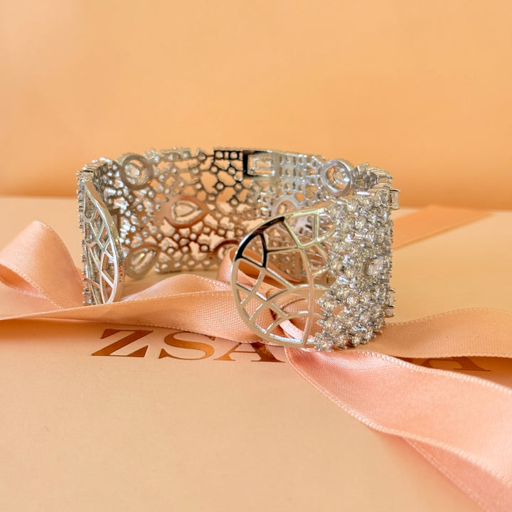 Mixed shapes zircone silver bangle