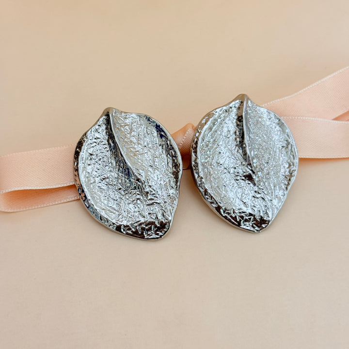 Plain texture leaf silver clip on earrings