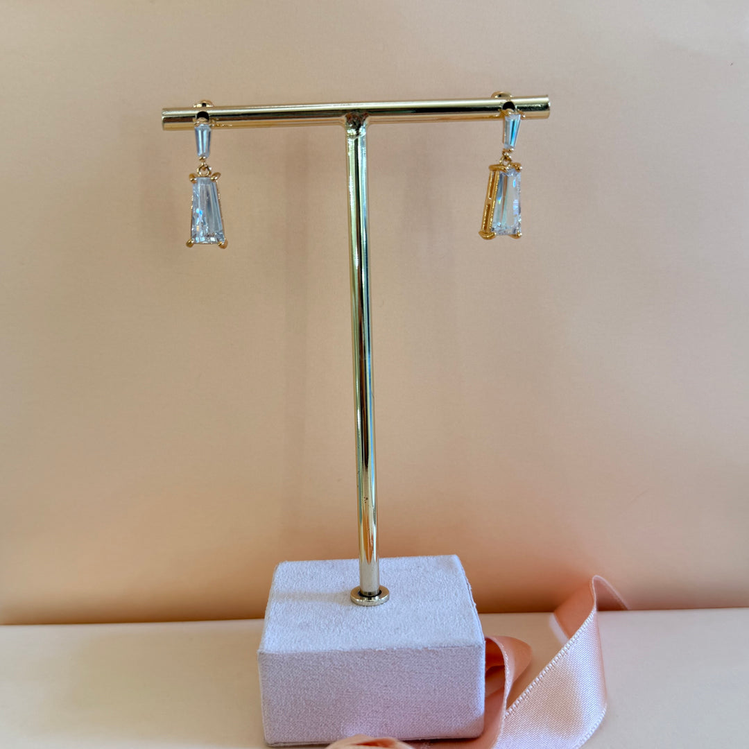 Rectangular dangling zircone gold plated earrings