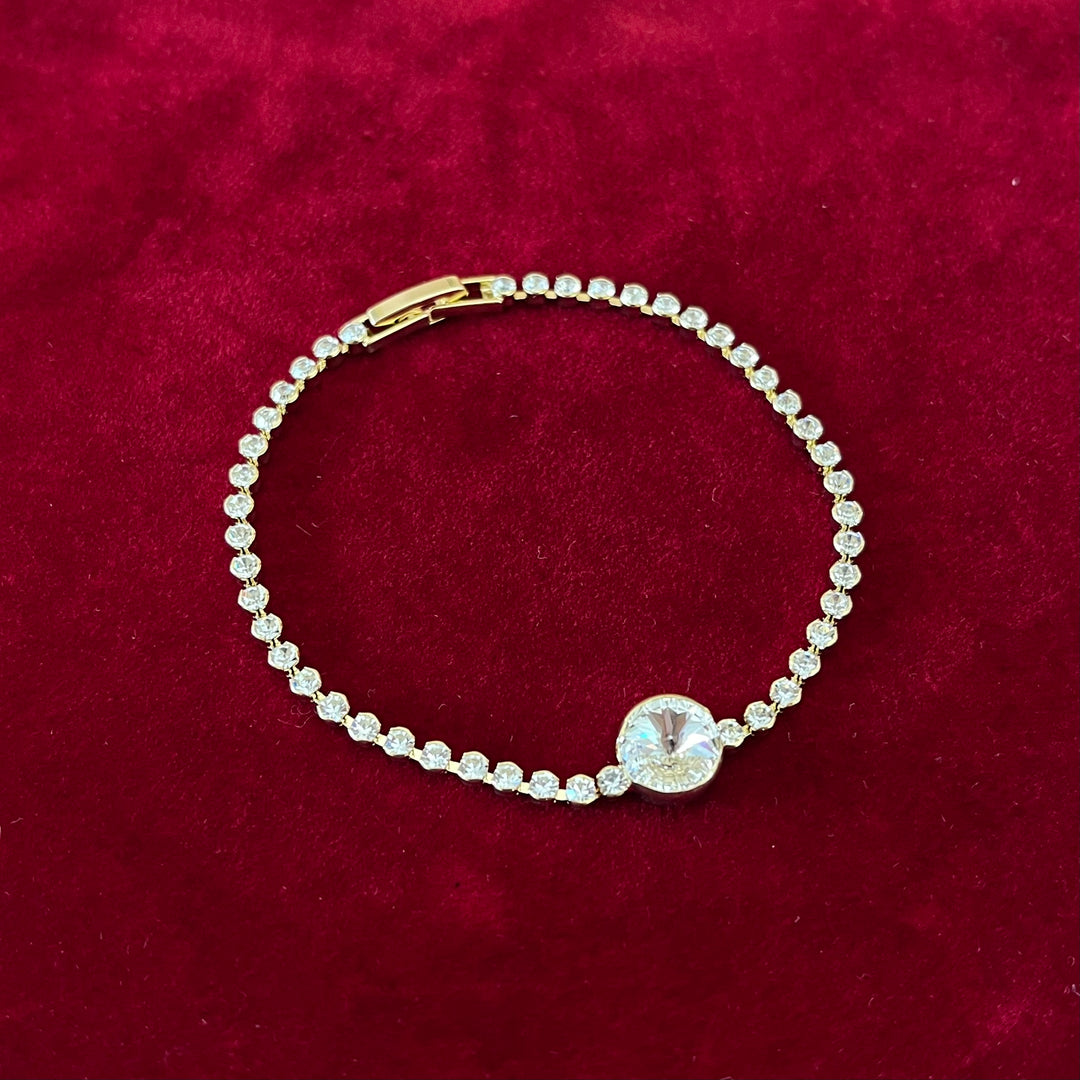 Gold bracelet