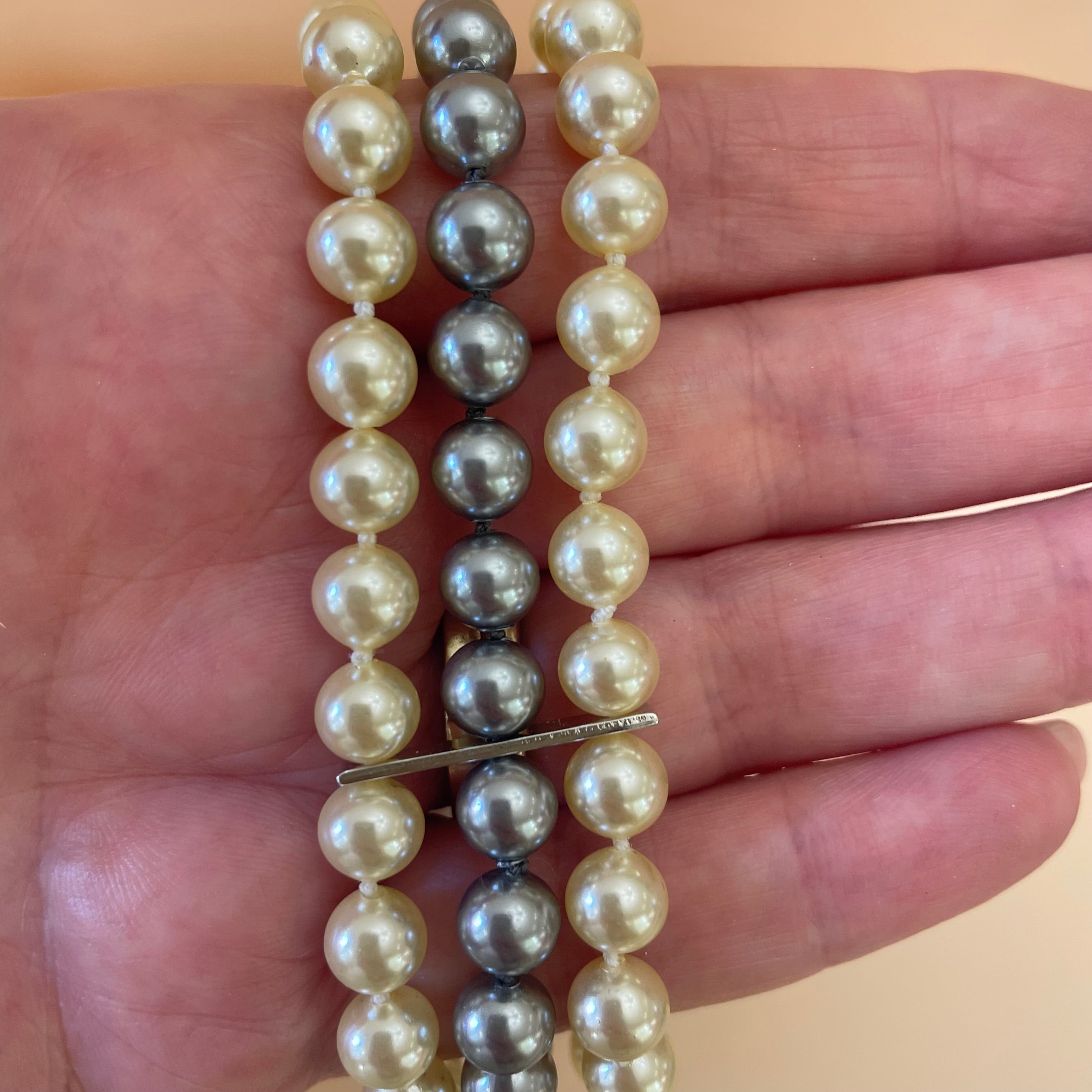 Grey & cream pearls bracelet