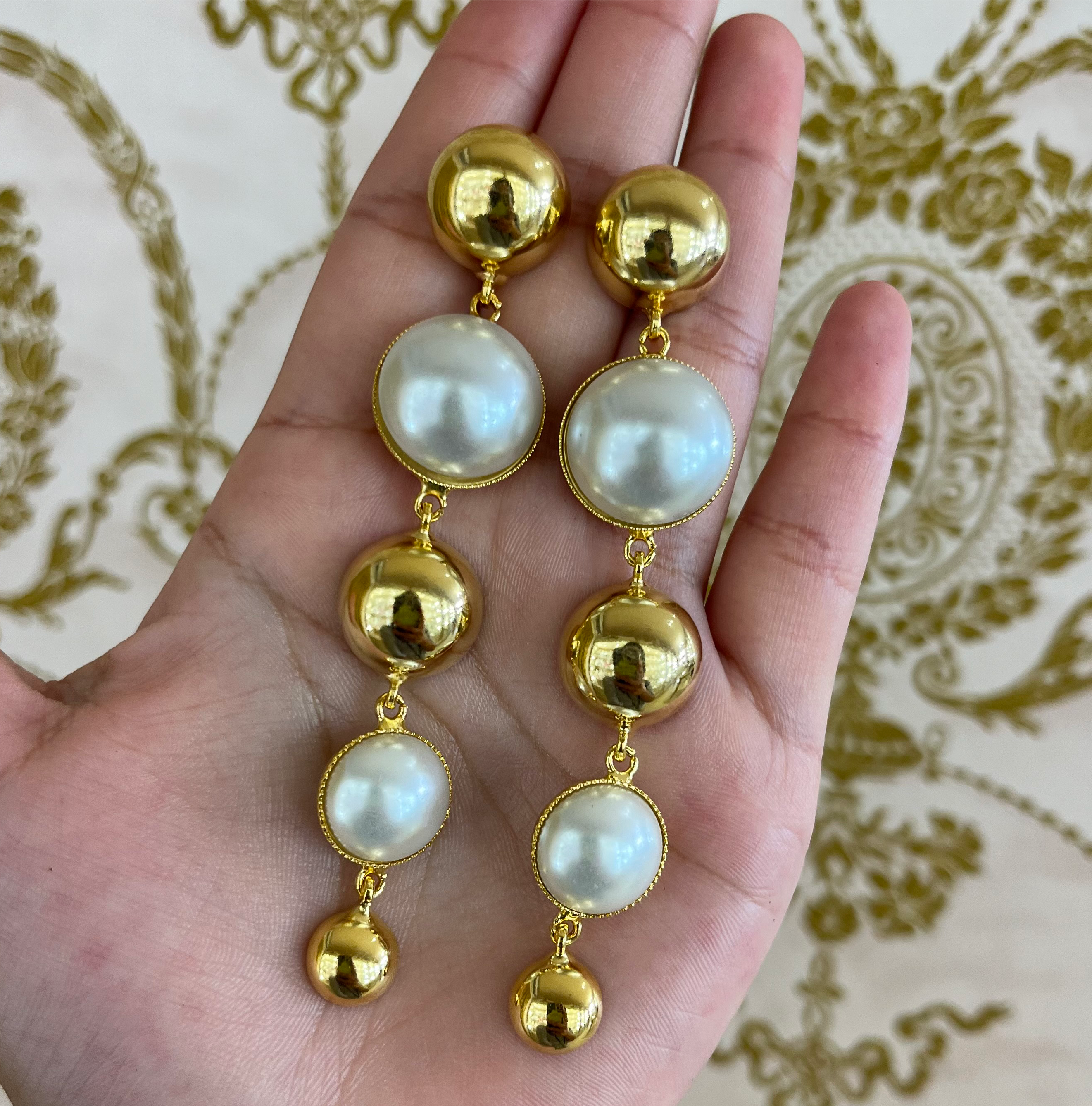 Gold & pearl set