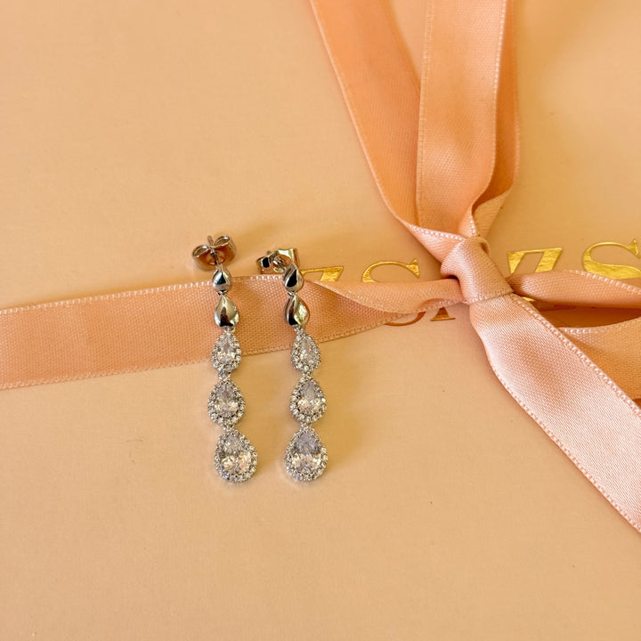 Teardrop zircone silver earrings