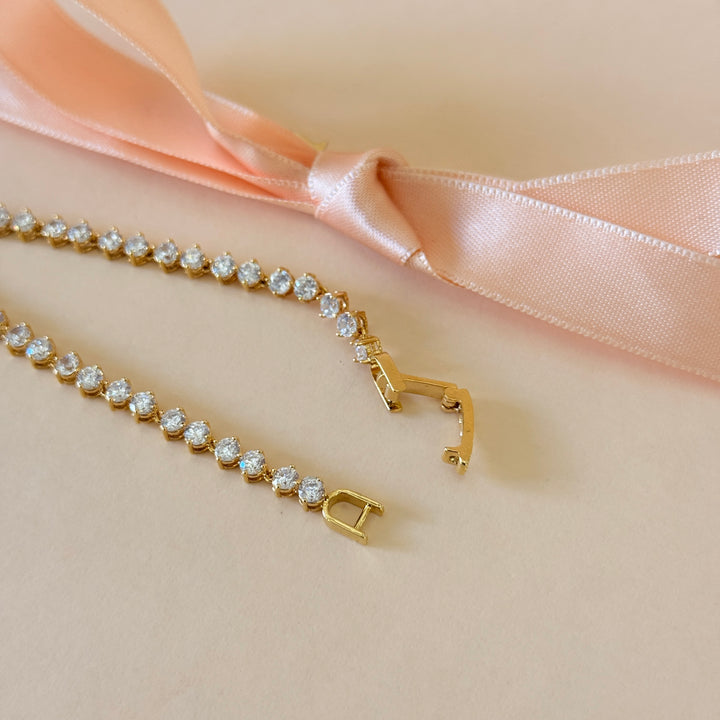 Zircone dainty gold plated bracelet