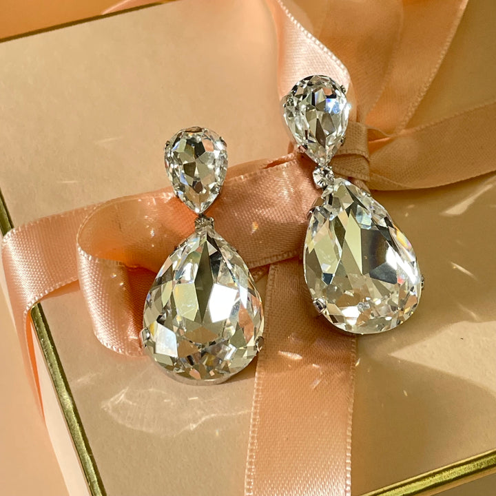 Teardrop earrings