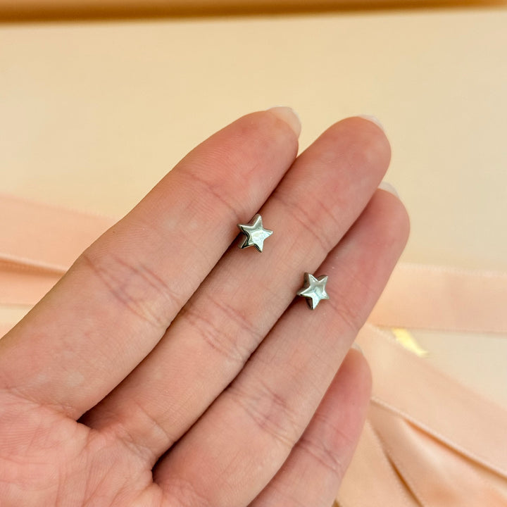 Dainty silver stars earrings