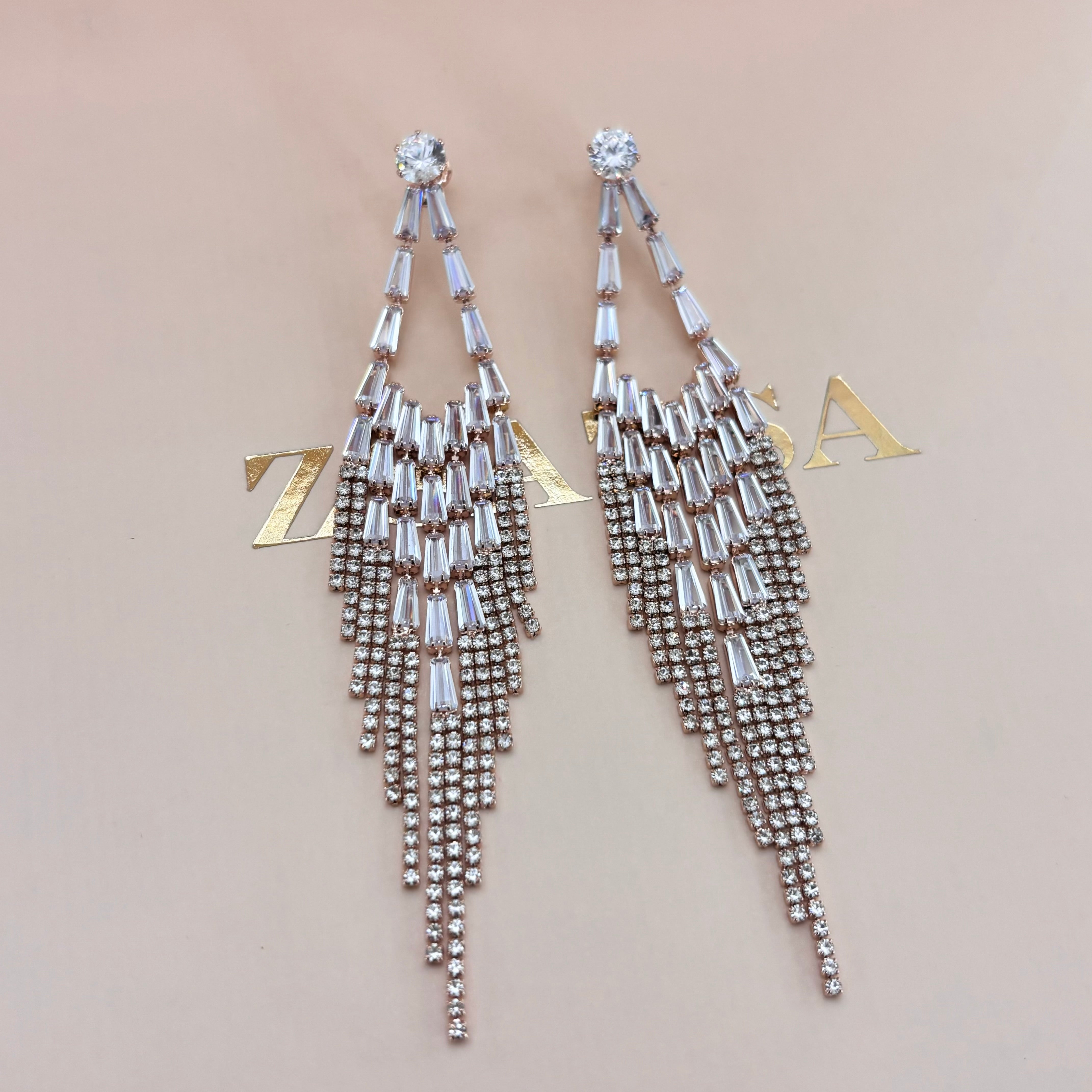 Elegant earrings