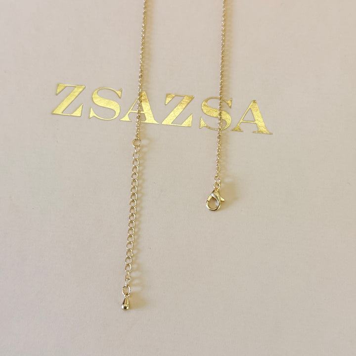 Zircone dainty flower gold plated pendant