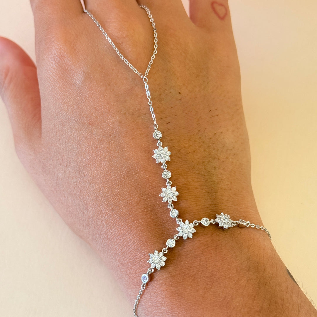 Zircone dainty flowers diver finger bracelet