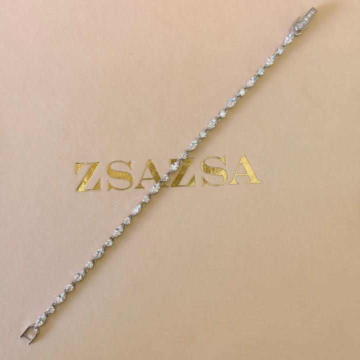 Marquise and teardrop zircone silver set