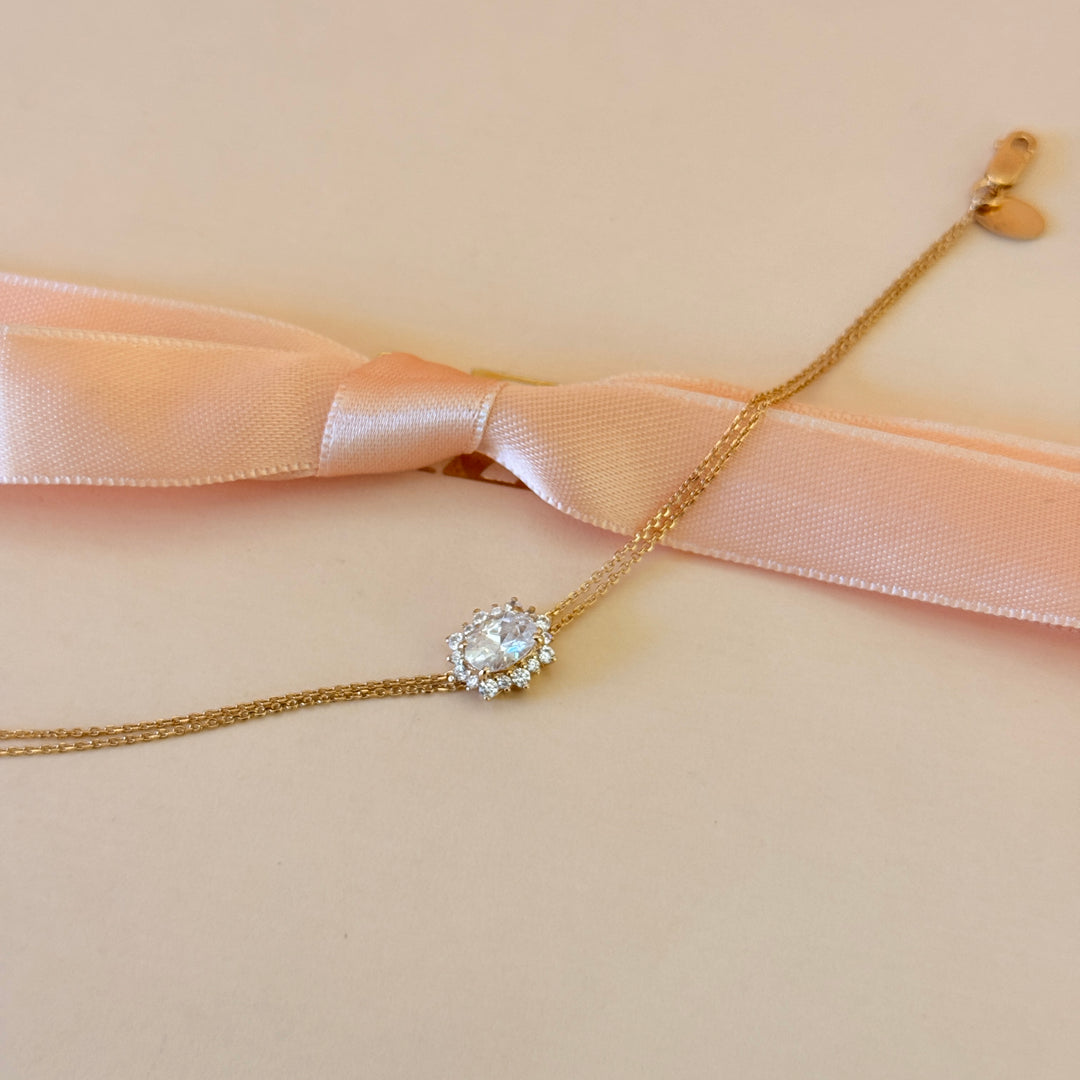 Zircone dainty Rosetta in the middle gold plated sterling silver bracelet