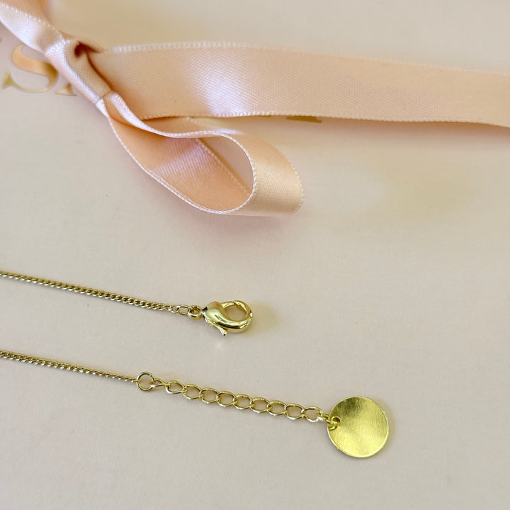 Zircone flower in the middle gold plated bracelet