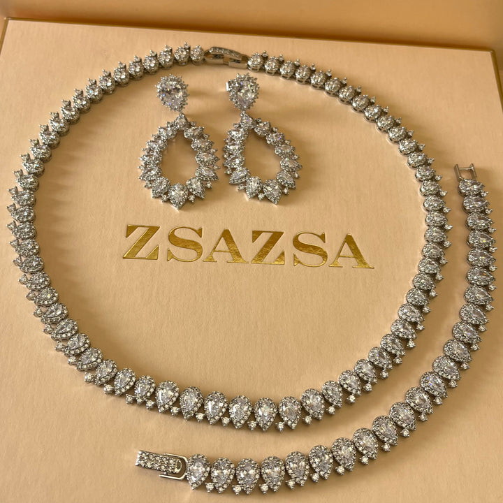 Teardrop silver zircone set
