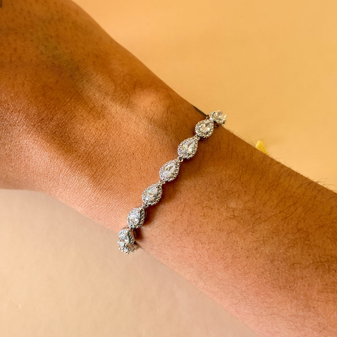 Dainty teardrop zircone silver bracelet