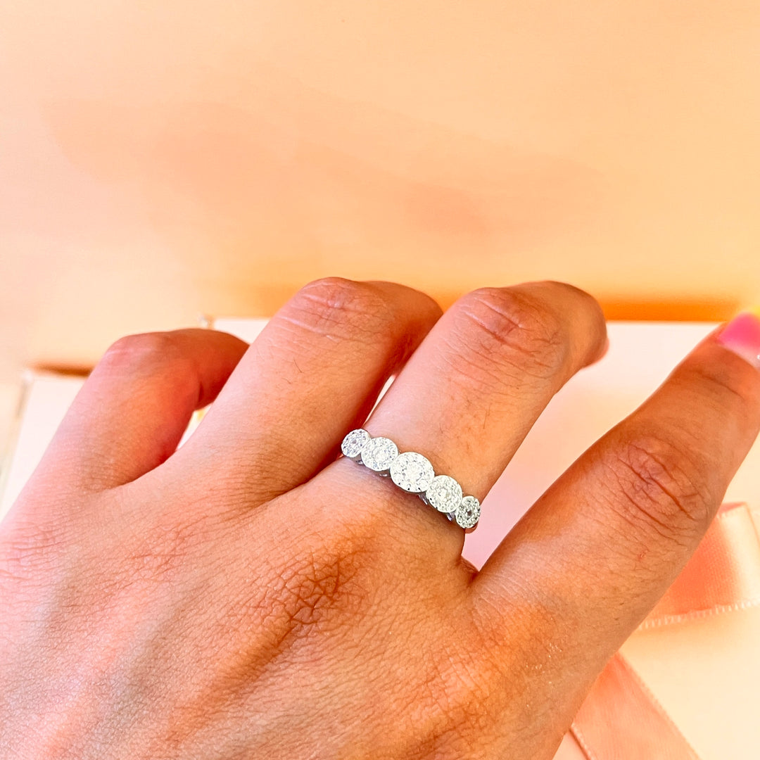 Zircone round five stones sterling silver ring