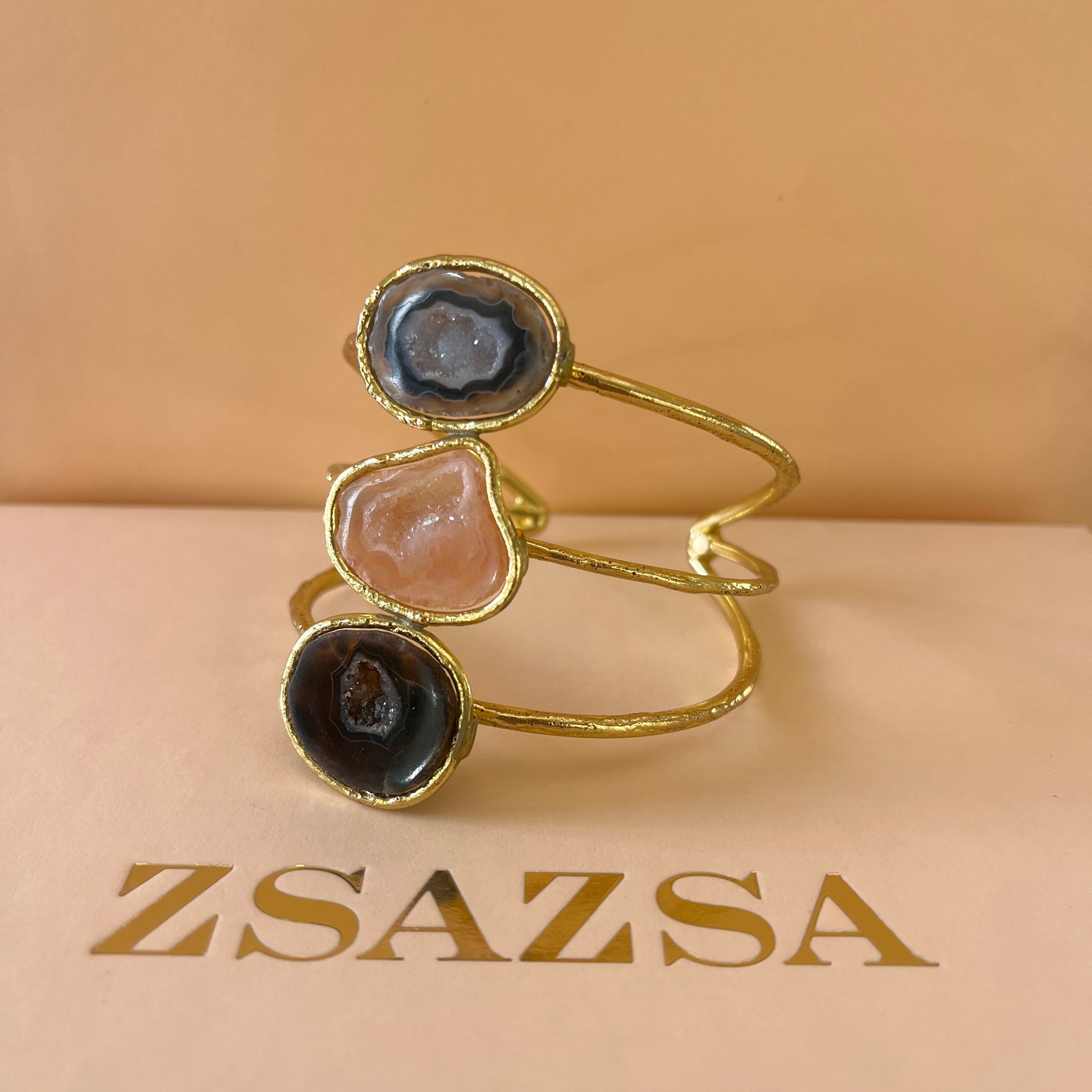 Pink & black geodes handmade set